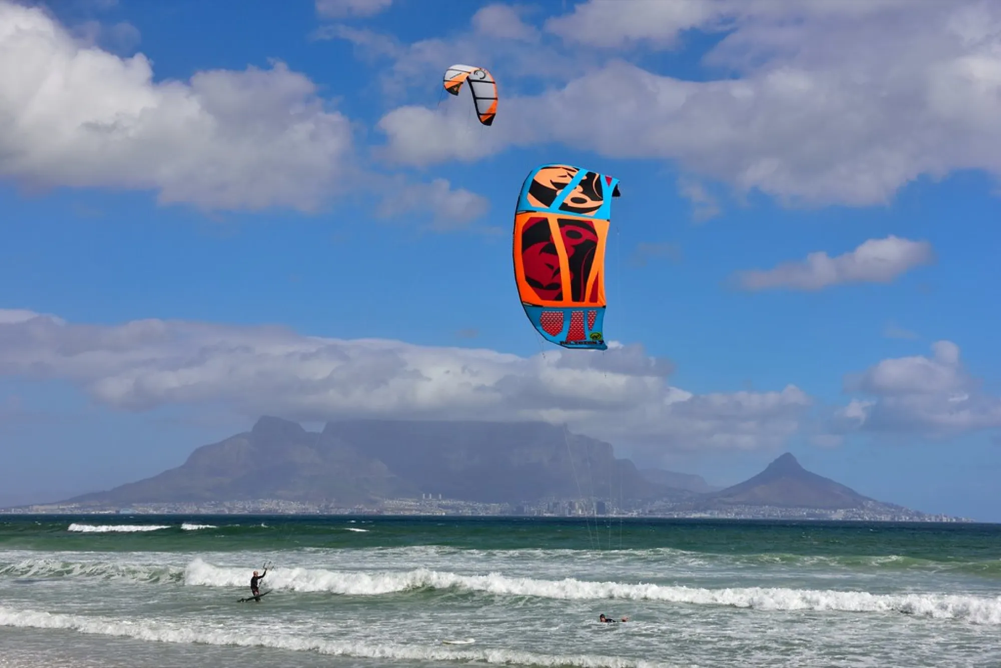 Cape Town beach, view of the kitesurf spot